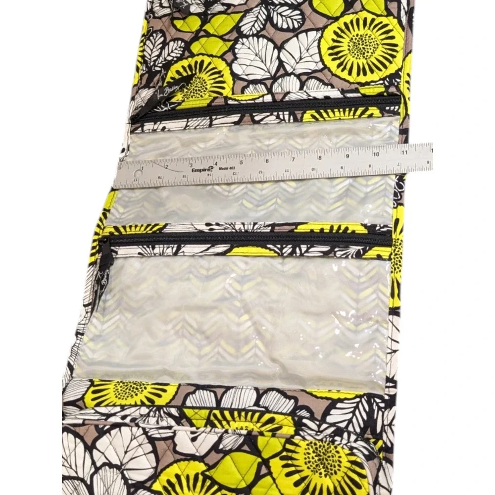 Vera Bradley Hanging Organizer Limes Up Floral Quilted Travel Toiletry Bag Case